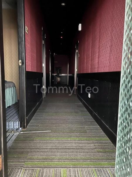 Shop / Shophouse for Rent: Roxy Square Shopping Centre - Image 5