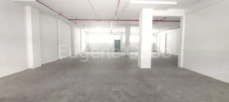 Light Industrial (B1) for Rent: Shun Li Industrial Complex - Image 1