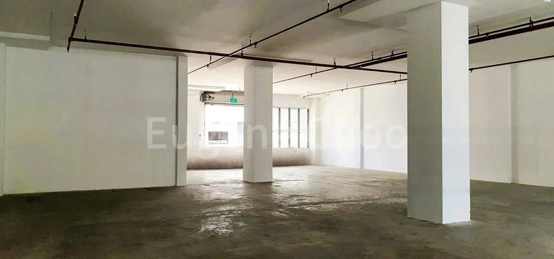 Light Industrial (B1) for Rent: Shun Li Industrial Complex - Image 5