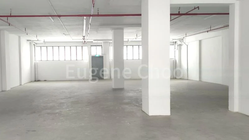 Light Industrial (B1) for Rent: Shun Li Industrial Complex - Image 8