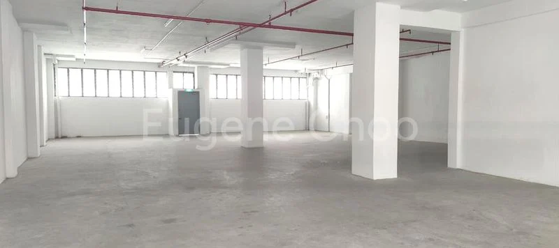 Light Industrial (B1) for Rent: Shun Li Industrial Complex - Image 4