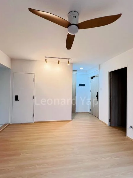 Common Room (HDB) for Rent in  589B Montreal Drive - Image 8