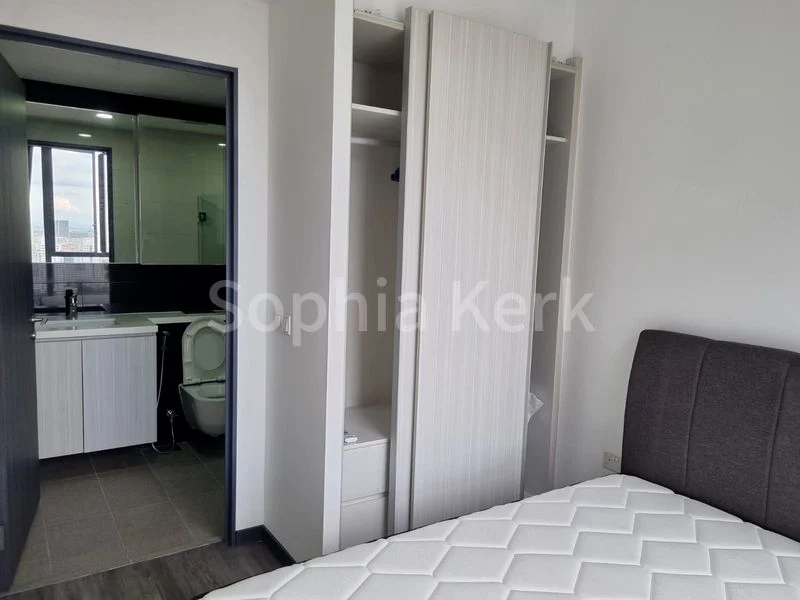 2 Bed Condo for Rent in  Gem Residences - Image 6