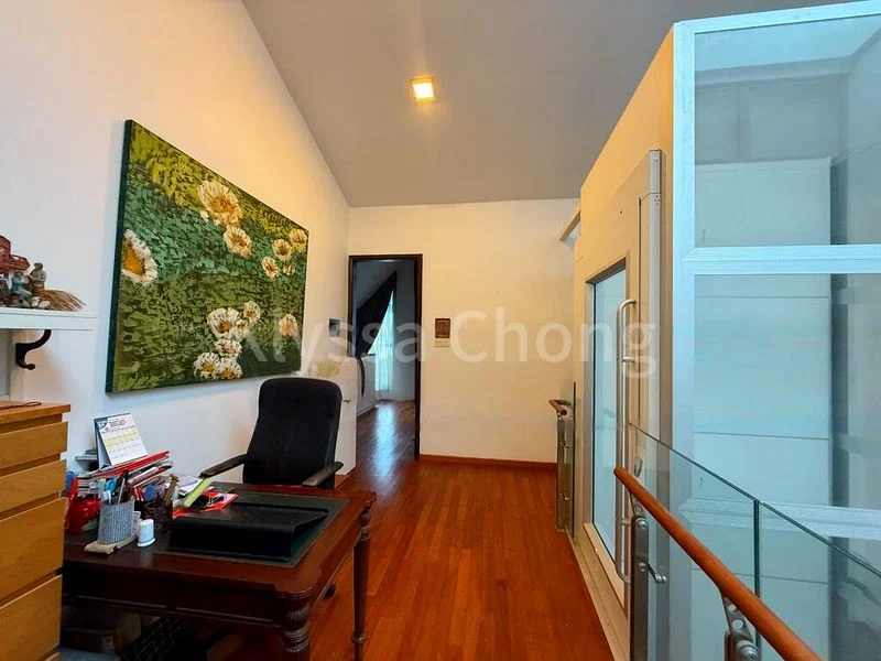 6 Bed Semi-Detached House (Landed) for Sale in  Serangoon Garden Estate - Image 3