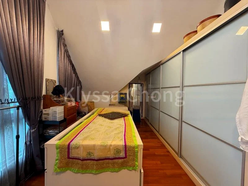 6 Bed Semi-Detached House (Landed) for Sale in  Serangoon Garden Estate - Image 2