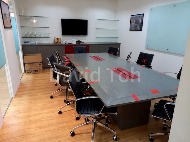 Office for Rent: Appealing, fitted office at Raffles Place. - Image 2