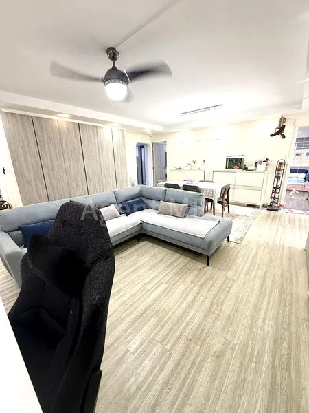 5 Room (5A) HDB for Sale in  391 Tampines Avenue 7 - Image 2