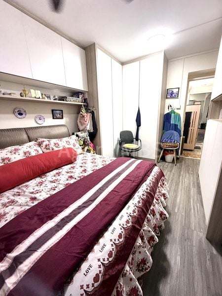 5 Room (5A) HDB for Sale in  391 Tampines Avenue 7 - Image 9