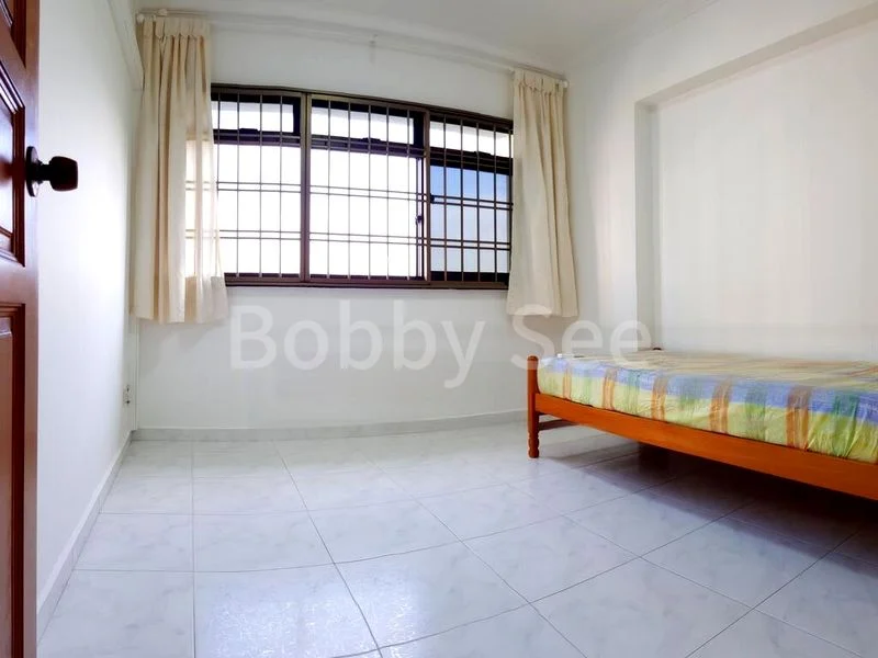 5 Room (5I) HDB for Rent in  596D Ang Mo Kio Street 52 - Image 9