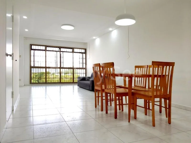 5 Room (5I) HDB for Rent in  596D Ang Mo Kio Street 52 - Image 2