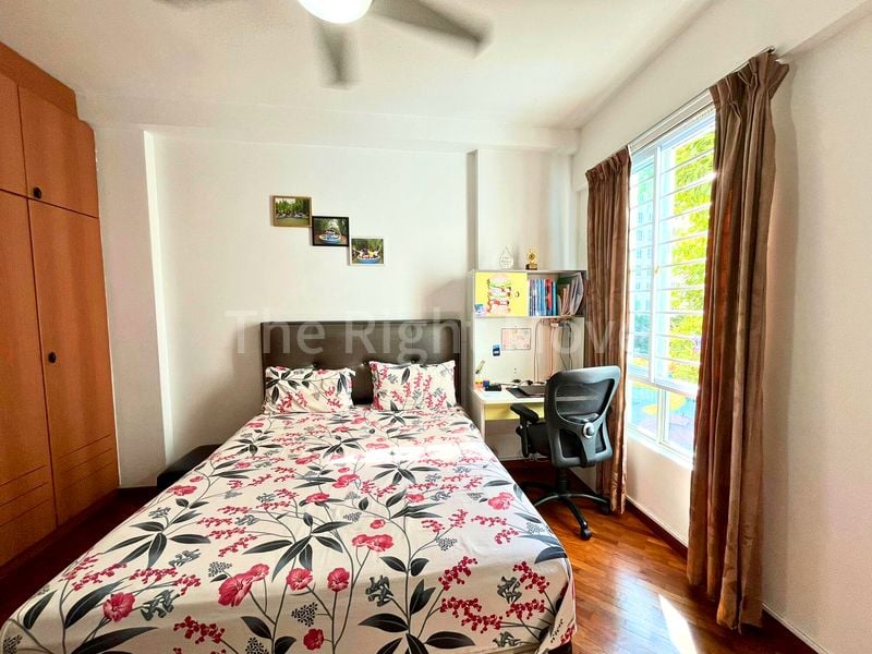 3 Bed Executive Condo for Sale in  Northoaks - Image 9