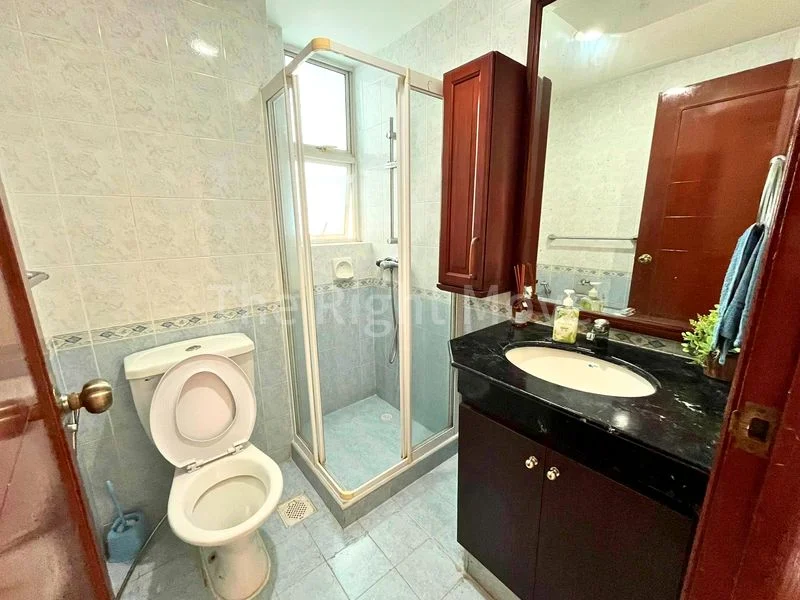 3 Bed Executive Condo for Sale in  Northoaks - Image 18