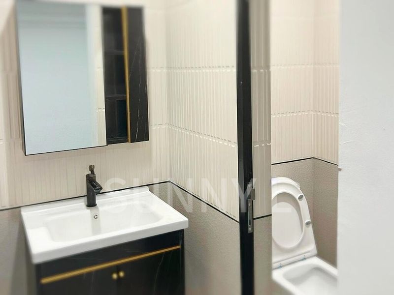 Shop / Shophouse for Rent: Prime L1 Showroom Retail Space on MacPherson Road - Image 7