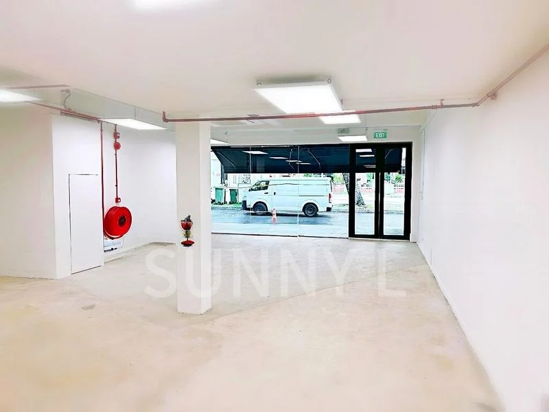 Shop / Shophouse for Rent: Prime L1 Showroom Retail Space on MacPherson Road - Image 9