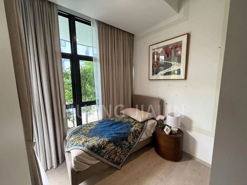 4 Bed Apartment (Condo) for Rent in K Suites - Image 7