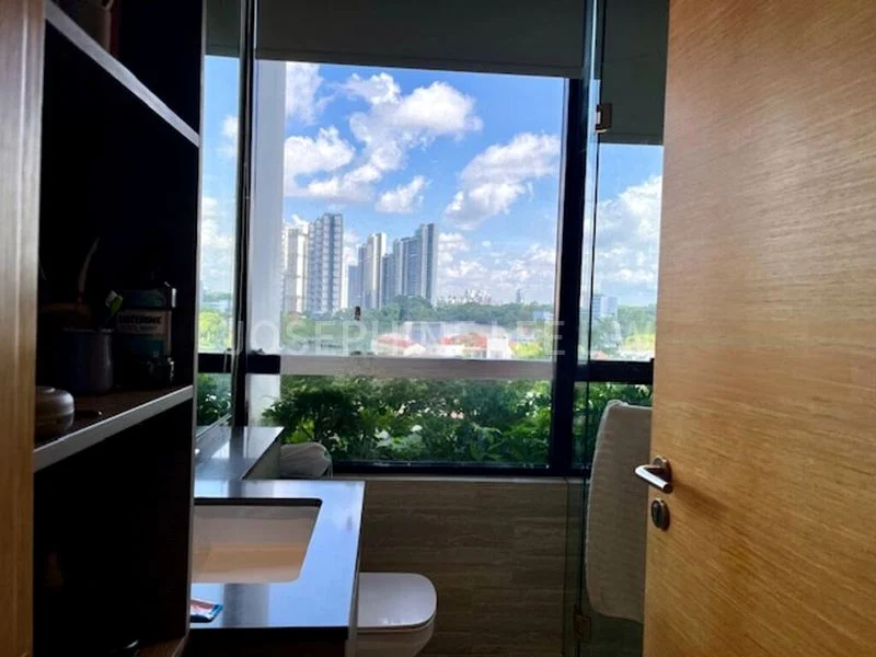 2 Bed Condo for Rent in  The Crest - Image 7