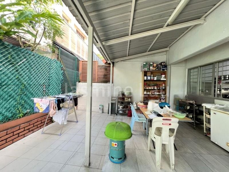 4 Bed Semi-Detached House (Landed) for Rent in  Happy Estate - Image 8