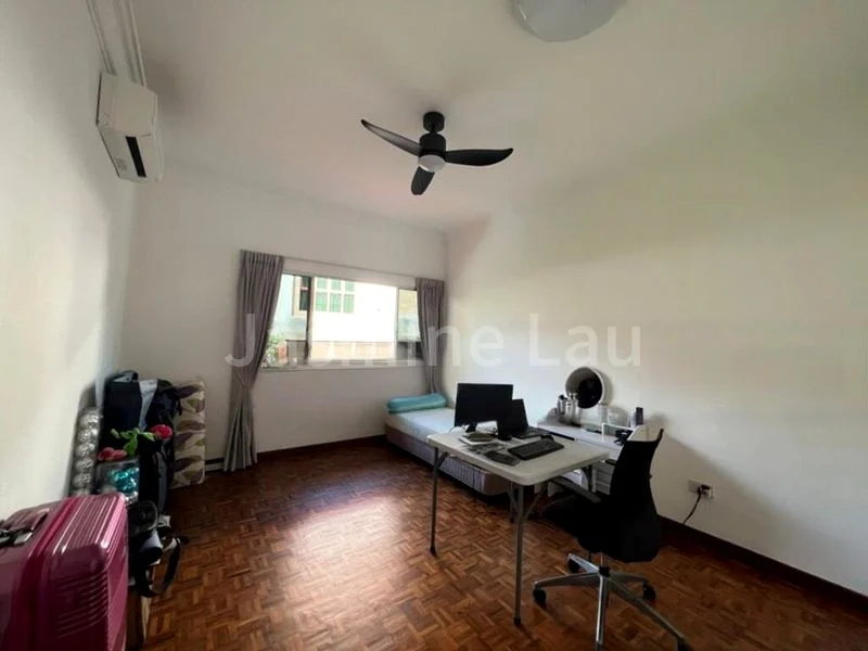 4 Bed Semi-Detached House (Landed) for Rent in  Happy Estate - Image 7