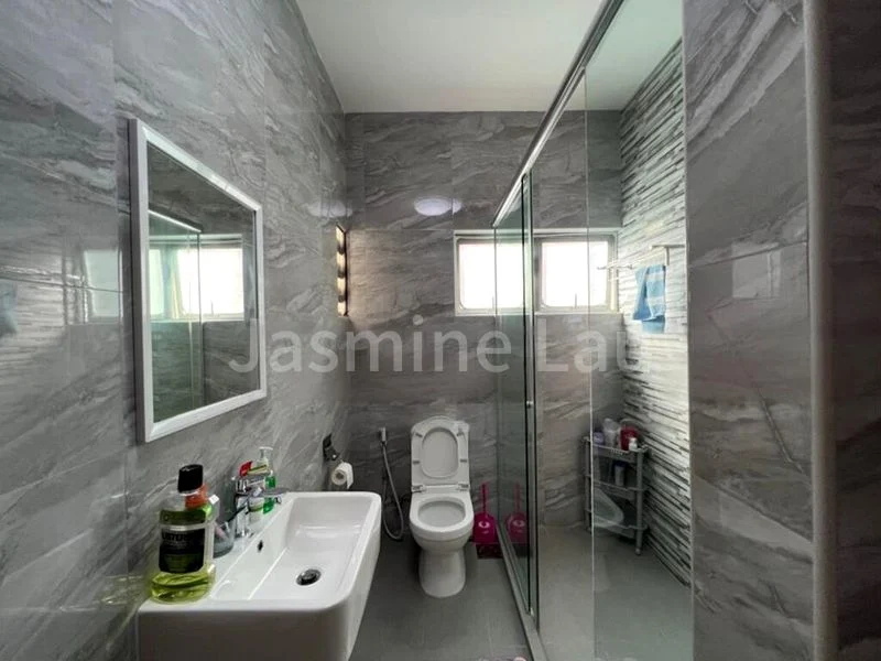 4 Bed Semi-Detached House (Landed) for Rent in  Happy Estate - Image 6