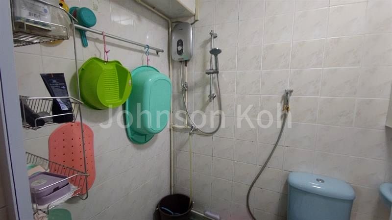 Common Room (HDB) for Rent in  645 Jurong West Street 61 - Image 12