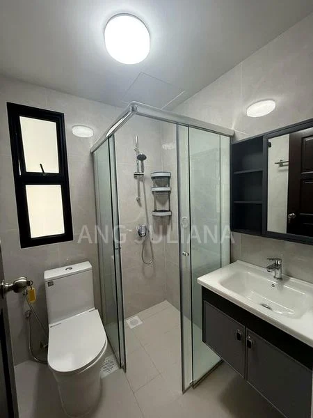 5 Bed Terraced House (Landed) for Rent in  Shamrock Park - Image 6