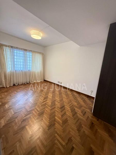 5 Bed Terraced House (Landed) for Rent in  Shamrock Park - Image 16