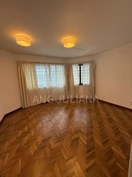 5 Bed Terraced House (Landed) for Rent in  Shamrock Park - Image 12