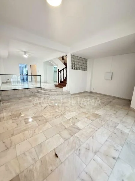 5 Bed Terraced House (Landed) for Rent in  Shamrock Park - Image 3