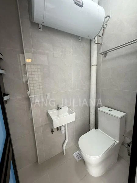 5 Bed Terraced House (Landed) for Rent in  Shamrock Park - Image 10