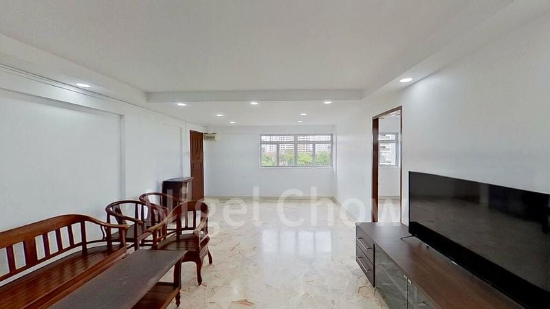 4 Room (4I) HDB for Rent in 110 Hougang Avenue 1 - Image 1