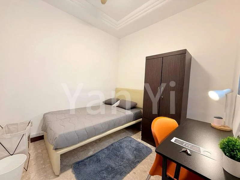 Room (Condo) for Rent in  Westmere - Image 1