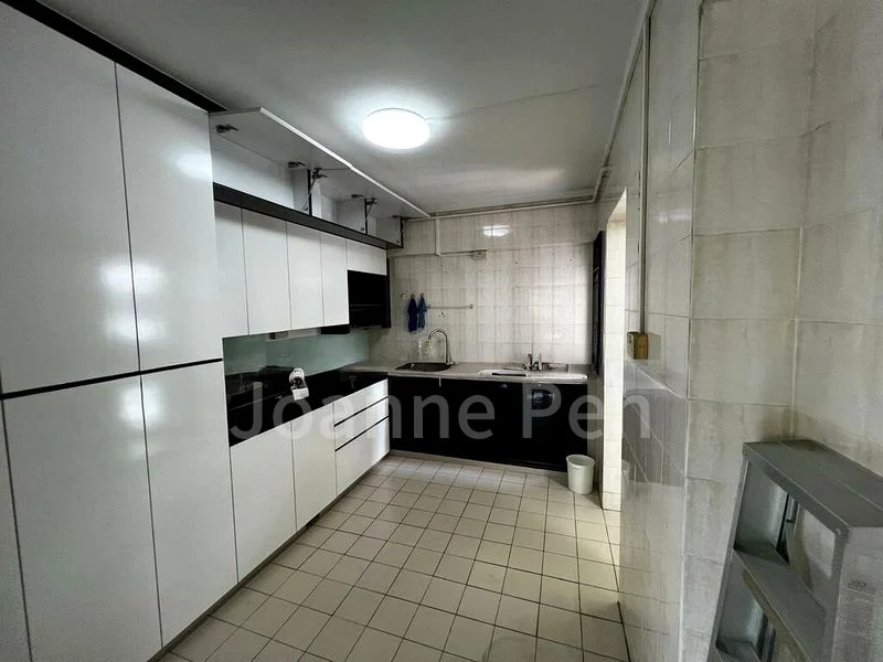 5 Room (5I) HDB for Sale in  898A Woodlands Drive 50 - Image 4