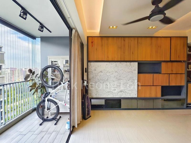 3 Bed Executive Condo for Sale in Bellewaters - Image 2