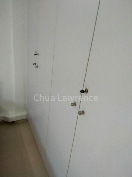 Common Room (HDB) for Rent in  325 Hougang Avenue 7 - Image 1