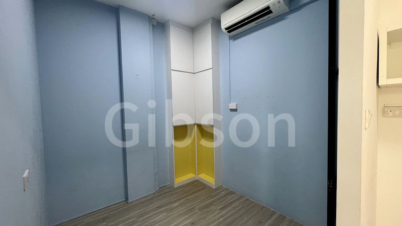 Shop / Shophouse for Sale: Freehold Office / Shop, Opposite Kembangan MRT. - Image 5