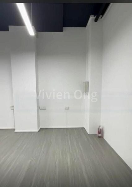 Light Industrial (B1) for Rent: Woodlands 11 - Image 3