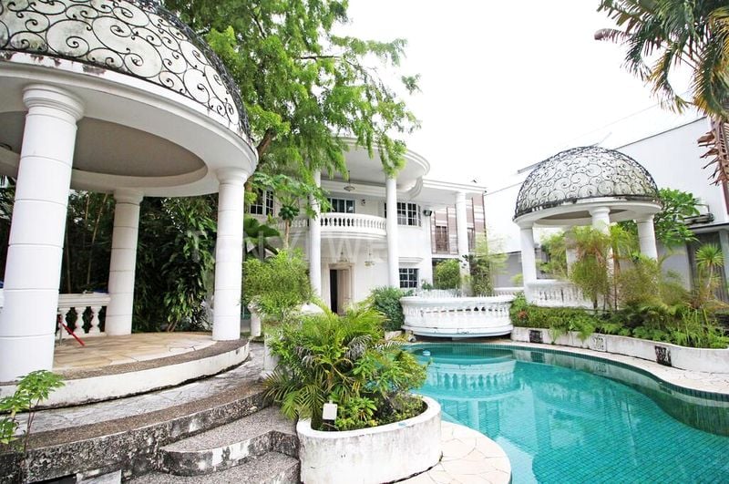 6 Bed Bungalow (Landed) for Sale in  Chiltern Drive - Image 4