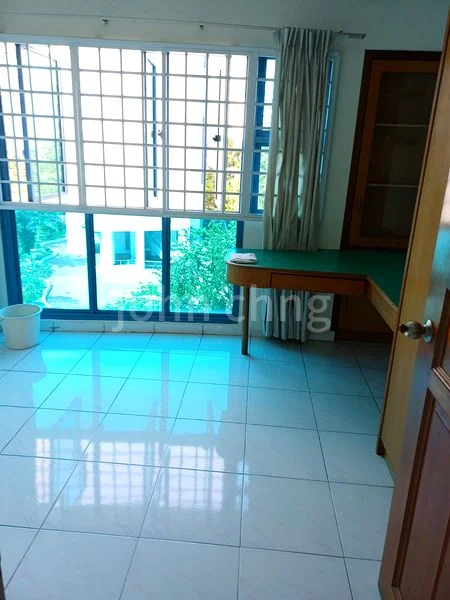 Executive HDB for Sale in  468D Admiralty Drive - Image 8