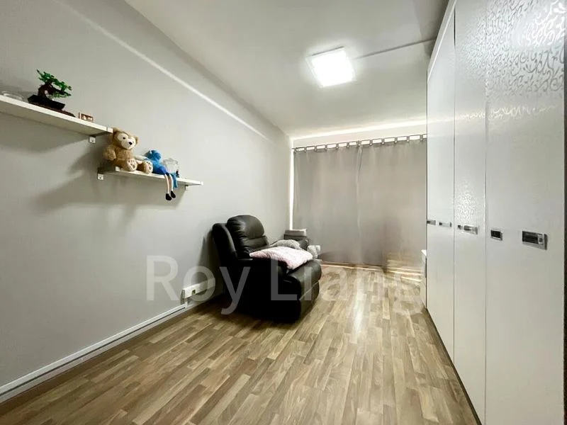 4 Room (4A) HDB for Sale in  367 Yishun Ring Road - Image 4