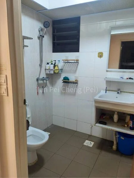 Common Room (HDB) for Rent in  240A Jurong East Avenue 1 - Image 3