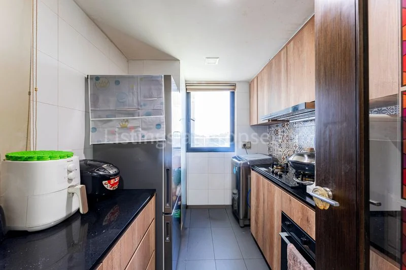 3 Bed Executive Condo for Sale in Riverparc Residence - Image 3