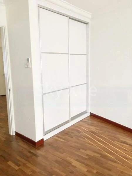 5 Bed Apartment (Condo) for Sale in  The Vantage - Image 7