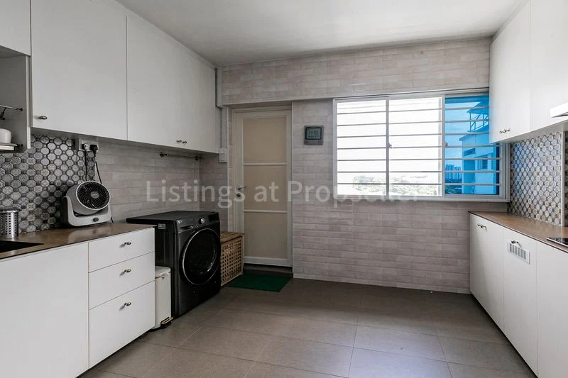 5 Room (5A) HDB for Sale in 307 Choa Chu Kang Avenue 4 - Image 5