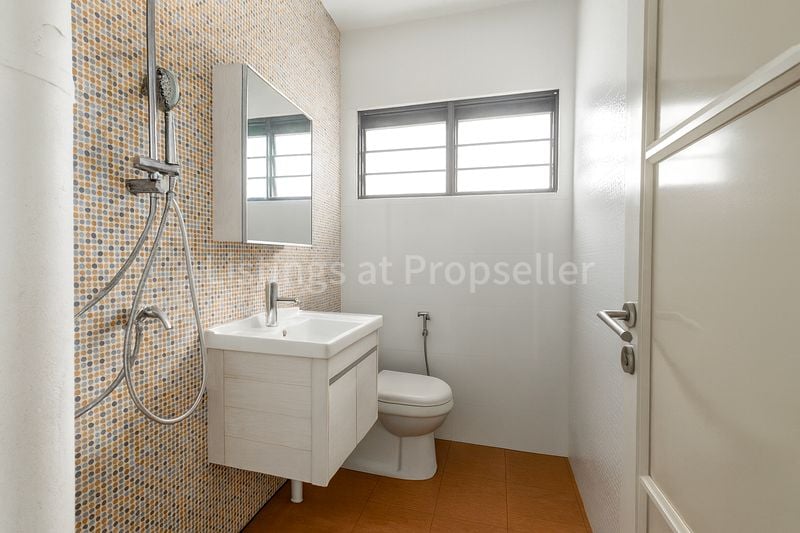 5 Room (5A) HDB for Sale in 307 Choa Chu Kang Avenue 4 - Image 10