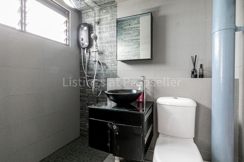 5 Room (5A) HDB for Sale in 307 Choa Chu Kang Avenue 4 - Image 11