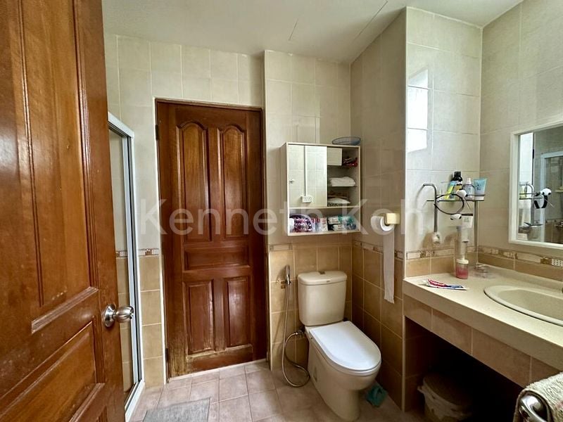 3 Bed Condo for Sale in  Mandarin Gardens - Image 5