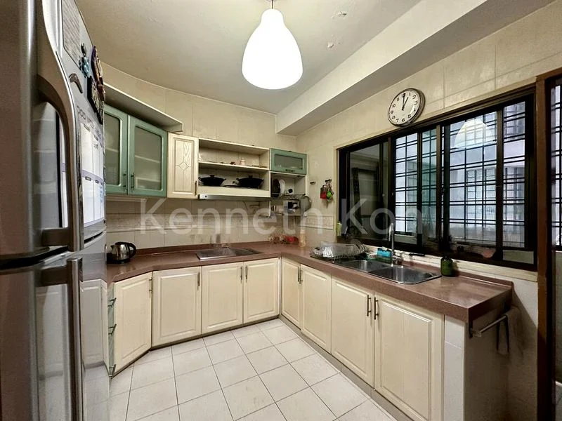 3 Bed Condo for Sale in  Mandarin Gardens - Image 8