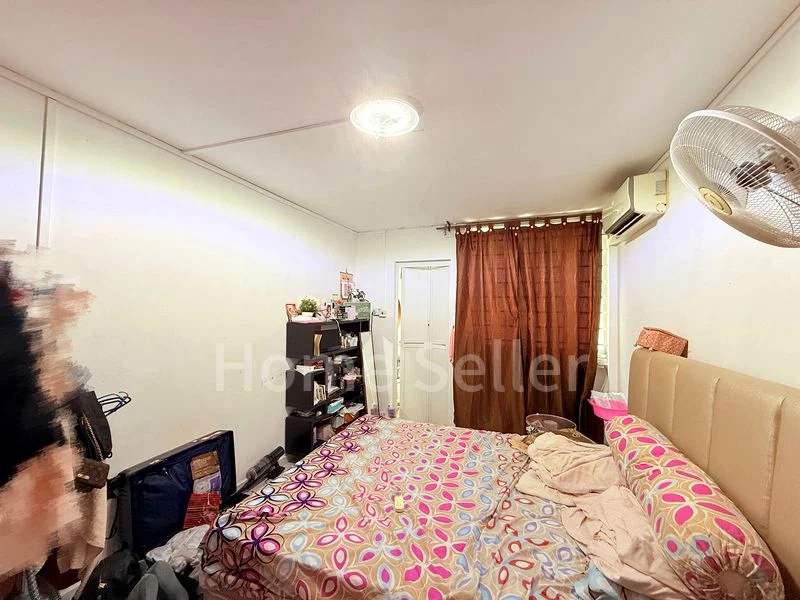 4 Room (4S) HDB for Sale in 341 Ubi Avenue 1 - Image 3