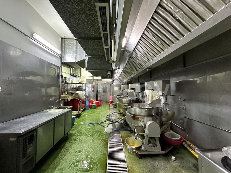 Light Industrial (B1) for Rent in  Harper Point - Image 1