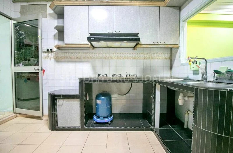 5 Room (5I) HDB for Sale in  274 Pasir Ris Street 21 - Image 3